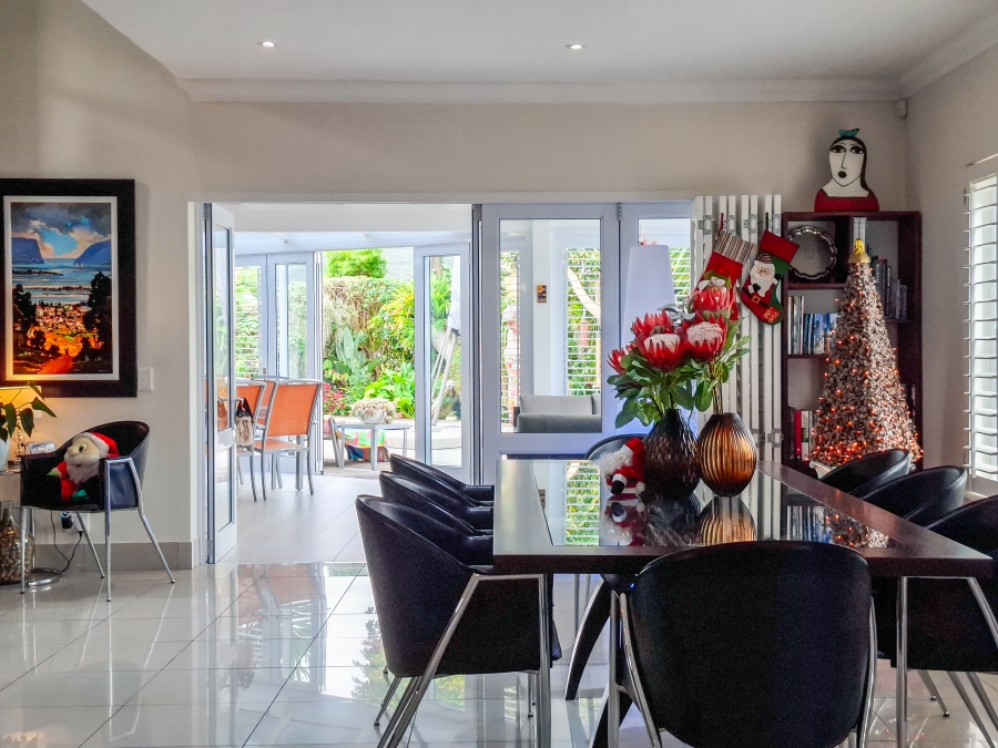 5 Bedroom Property for Sale in Thesen Islands Western Cape